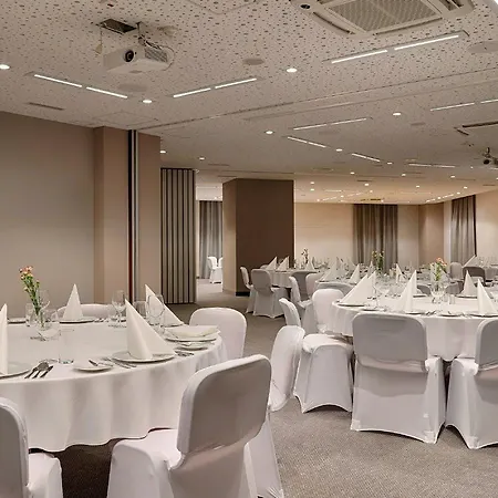 Focus Premium 4*